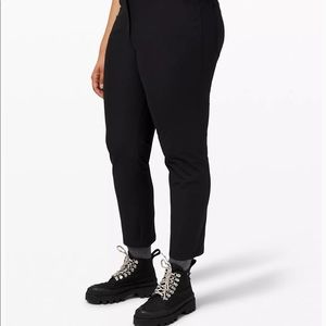 Lululemon city sleek 7/8 pants black size 6